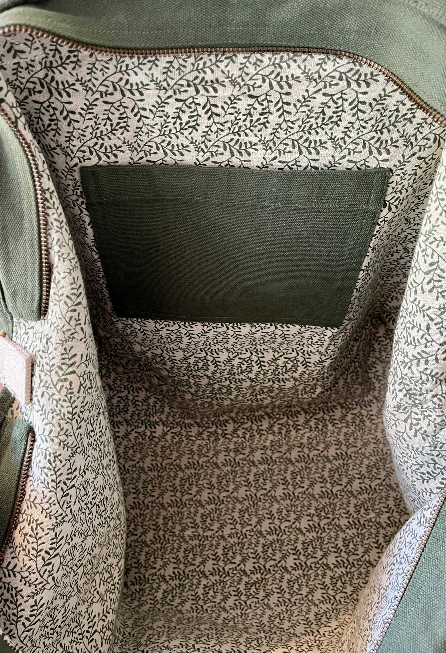 Sac week-end olive brodé FAMILY TRIP