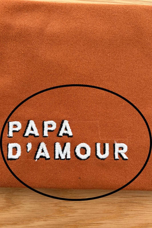 Trousse de toilette cuivre brodée 'papa d'amour' - DÉFAUT