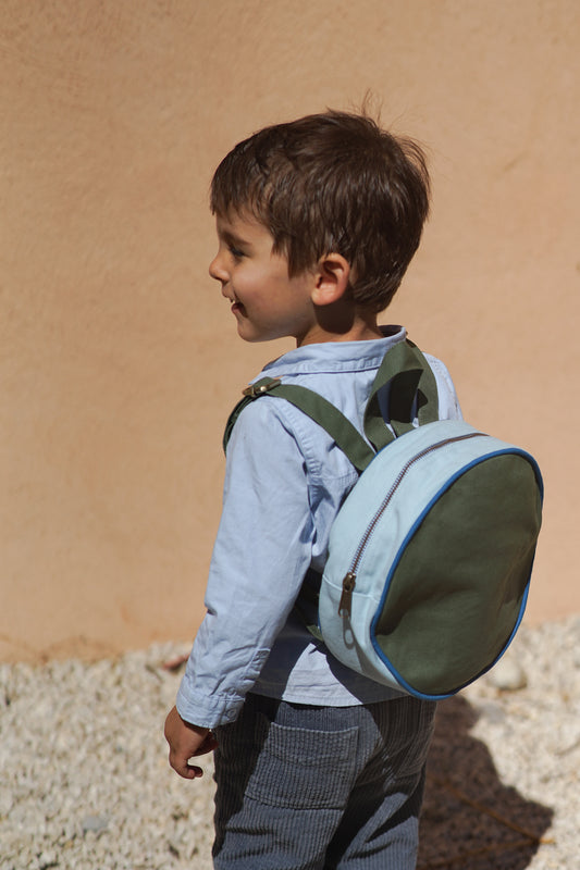 SAC A DOS ENFANT ROND BLEU CIEL / VERT OLIVE