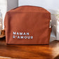 Trousse de toilette brodée MAMAN D’AMOUR cuivre