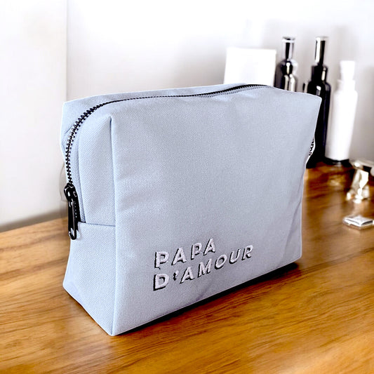 TROUSSE DE TOILETTE PAPA D’AMOUR BLEU CIEL